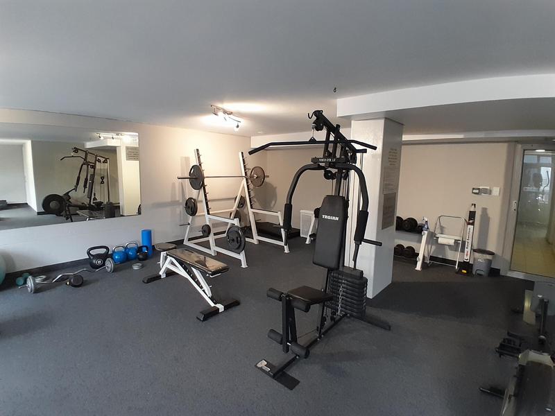 To Let 2 Bedroom Property for Rent in Sea Point Western Cape